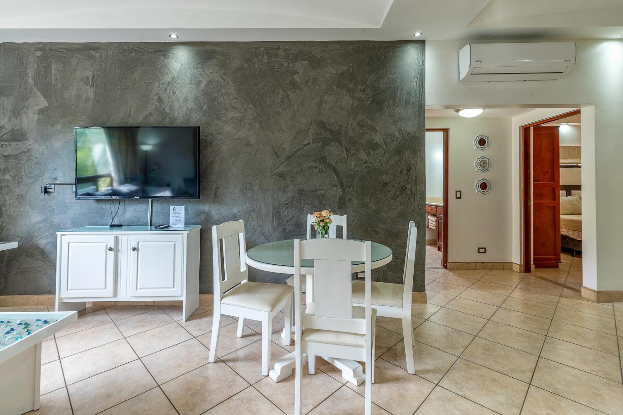 The Oaks Tamarindo Pool Front Condominiums Fast Wifi Bagian luar foto